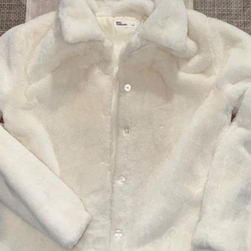 Epic-threads Women's White and Cream Jacket